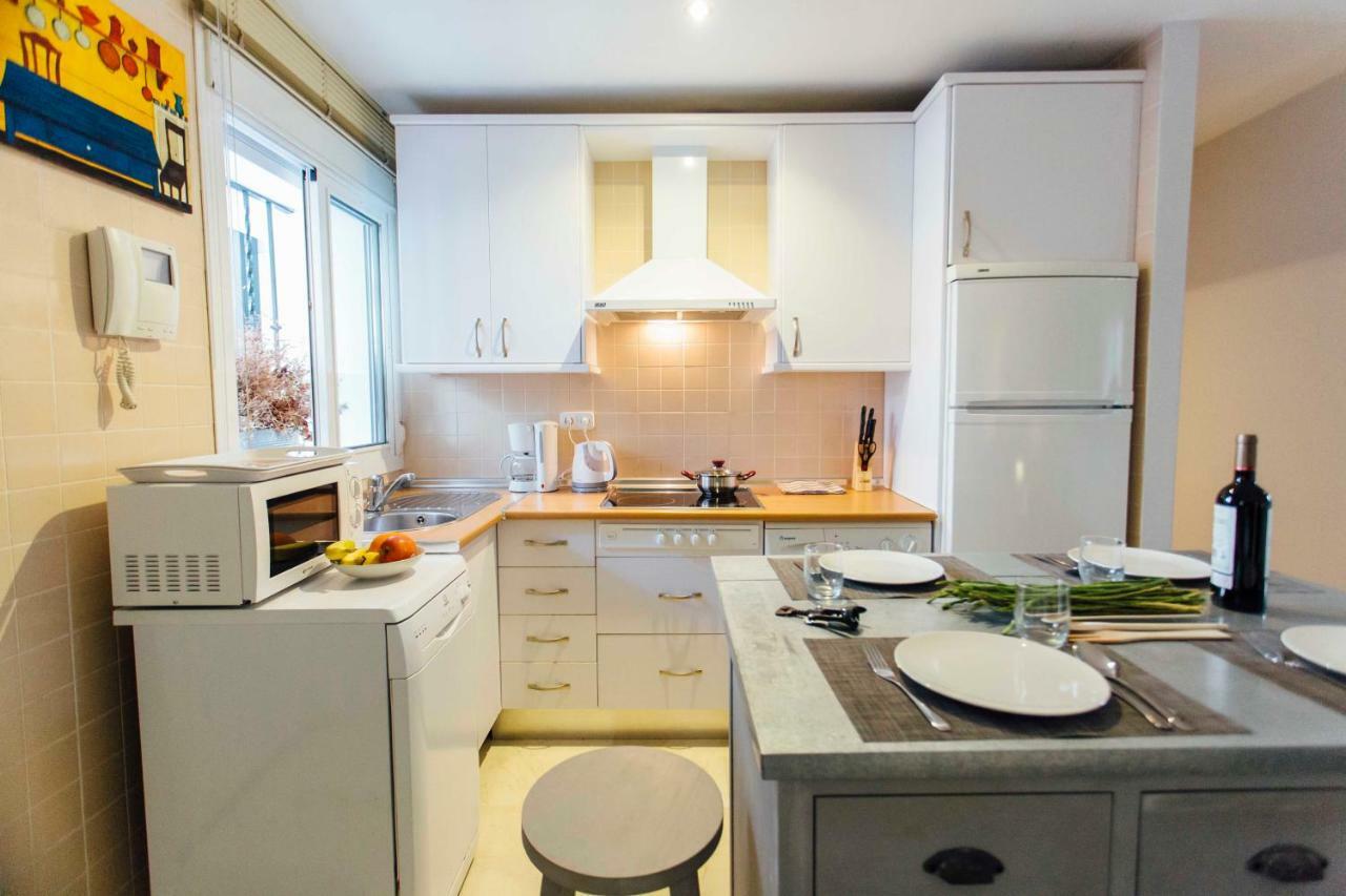 One & Lux- Lagar Apartment Seville Exterior photo
